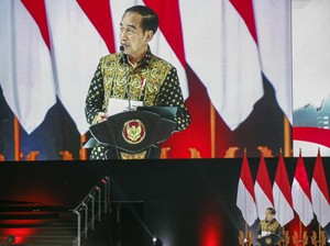 2023 Bakal Jadi Ujian Berat buat Ekonomi RI, Jokowi: Semua Harus Hati-hati!