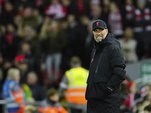 Klopp Enggan Terjebak Nostalgia, Siap Depak Bintang Tua Liverpool