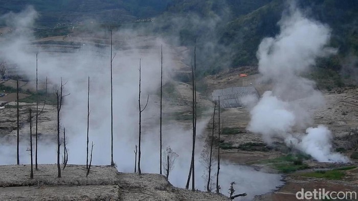 Kawah SIleri Dieng, Banjarnegara, Selasa (17/1/2023).