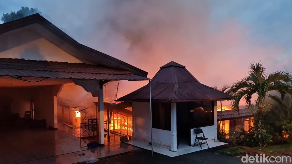 Kebakaran Rumah Dinas Kapolda Papua Diduga gegara Korsleting Listrik
