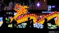 Festival lampion ini tidak dipungut biaya. 