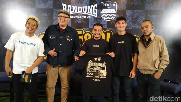 Konferensi pers konser Booze & Glory.