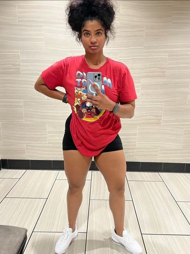 Kora Duke, wanita dengan delapan anak yang dipuji awet muda Kora Duke, wanita dengan delapan anak yang dipuji awet muda