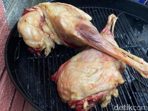 Kambing Kuliner kambing sedang viral di Bandung.