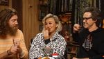 Makin Keren! Momen Agnez Mo Kulineran Bareng Keluarga dan Teman