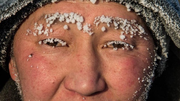 Pada tahun 2018, cuaca menjadi sangat dingin sehingga beberapa warga mengatakan bulu mata mereka membeku. Mladen Antonov/Getty Images