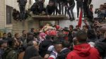 Tangis Iringi Pemakaman Bocah Palestina yang Ditembak Pasukan Israel