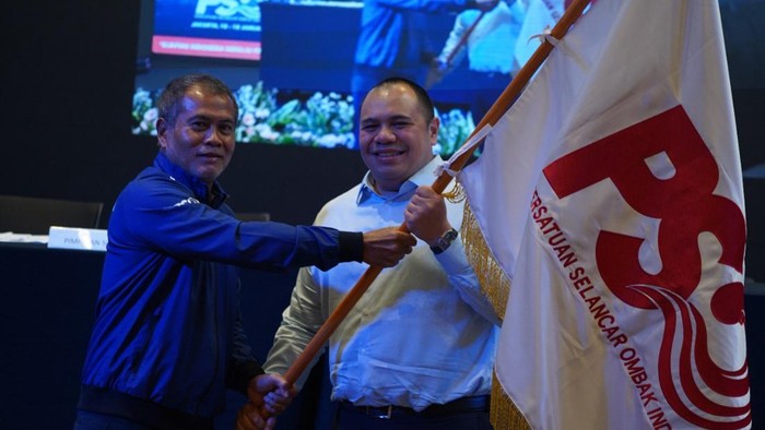 Pengurus Besar Persatuan Selancar Ombak Indonesia (PB PSOI) memiliki ketua umum baru. Pandu Sjahrir terpilih secara aklamasi memimpin induk federasi tersebut, Selasa 17 Januari 2023.