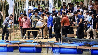 Pencanangan Program Kampung Zakat di Desa Sukamaju Kalsel