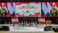 Jokowi juga mengungkapkan saat ini pertumbuhan ekonomi Indonesia masih dalam posisi yang baik. Dia mengungkapkan tahun 2022 pertumbuhan ekonomi bisa di kisaran 5,2% hingga 5,3%.