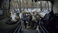 Hingga saat ini pejabat Ukraina menolak untuk mengonfirmasi jumlah korban dalam perangnya dengan Rusia. Ketua Komisi Uni Eropa pada akhir November 2022 lalu memperkirakan bahwa lebih dari 20.000 warga sipil dan 100.000 tentara Ukraina telah tewas di Ukraina hingga saat ini.