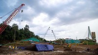 Kementerian PUPR juga tengah membangun Jalan Tol Akses IKN yang tersambung dengan Jalan Tol Balikpapan-Samarinda, tepatnya di KM 11. Saat ini tengah diselesaikan Tol akses IKN Segmen 3A Karangjoang-KKT Kariangau sepanjang 12,66 km, Segmen 3B KKT Kariangau-Simpang Tempadung sepanjang 7,32 km, dan Segmen 5A Simpang Tempadung-Jembatan Pulau Balang. Pembangunan ketiga jalan tol ini merupakan bagian dari jaringan jalan menuju Ibu Kota Negara yang ditargetkan selesai 2024.