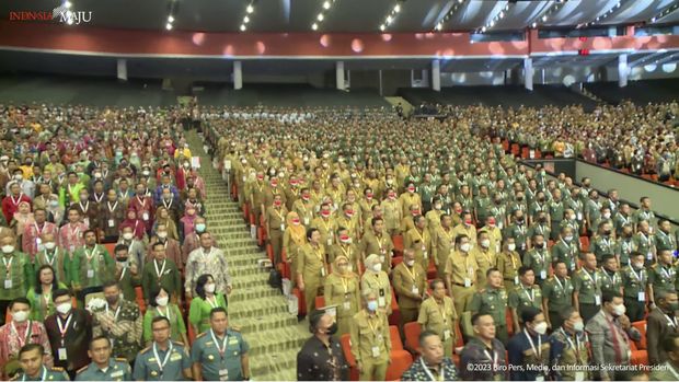 Presiden Jokowi Resmikan Pembukaan Rakornas Kepala Daerah dan Forum Komunikasi Pimpinan Daerah se-Indonesia Tahun 2023, SICC Sentul, Kabupaten Bogor, 17 Januari 2023. (Tangkapan Layar Youtube Sekretariat Presiden)