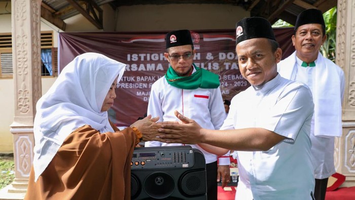 Relawan Ustadz Sahabat (Usbat) Ganjar Sumatera Utara (Sumut).