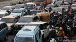Potret Jalur Neraka di Jam Kerja