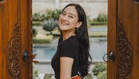 Potret manis Salshabilla Adriani yang dikenal usai jadi personel girl group Elovii. (Foto: dok Instagram)