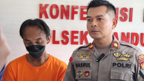 Seorang pria menusuk warga yang melintas di Gang Sawo, Pamotan, Mayura. Alasannya, pria tersebut sakit hati karena korban tak mendengarkan larangan melintas.