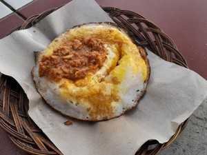 Tak Hanya Oncom, Ini Ragam Topping Serabi Bandung yang Bisa Dicoba
