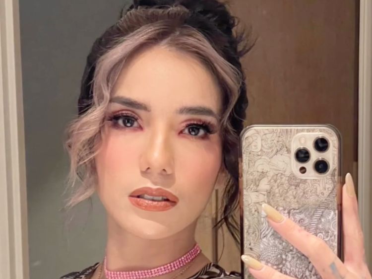8 Foto Terbaru Sheila Marcia yang Makin Cantik & Menawan, Gayanya Bak ABG