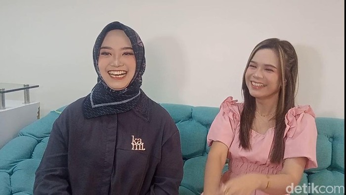 Shinta dan Jojo saat ditemui di kawasan Trans TV.