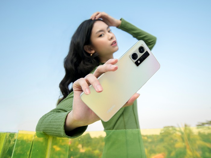 Smartphone OPPO Reno8
