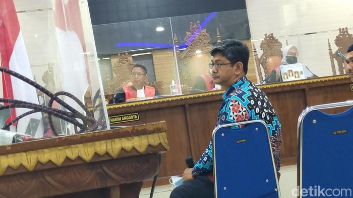 Wakil Rektor II Bidang Administrasi Umum dan Keuangan Unila, Prof Asep Sukohar (Tommy Saputra/detikSumut)