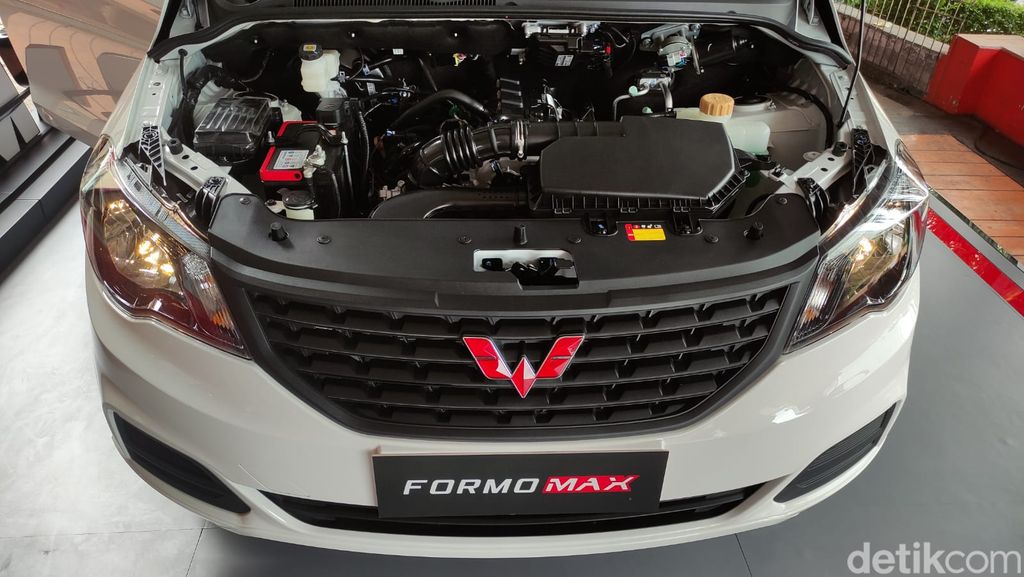 Wuling Formo Max meluncur di Indonesia.