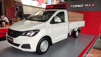 Wuling Formo Max resmi meluncur di Indonesia. Kendaraan niaga yang menjadi pesaing Daihatsu Gran Max dan Suzuki Carry tersebut memiliki dua keunggulan utama, yakni fitur yang mumpuni dan kargo yang luas. Foto: Septian Farhan Nurhuda / detik.com