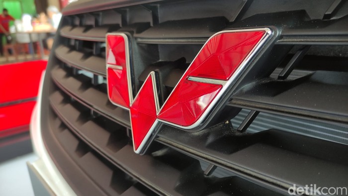 Wuling Formo Max meluncur di Indonesia.