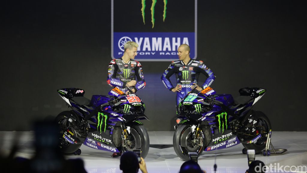 Tim MotoGP Yamaha merilis livery terbarunya di Jakarta, Selasa (17/1/2023). Tampilannya masih kental aura sangar seperti monster. Pabrikan Garpu Tala ini menjadi tim pertama yang mempresentasikan line-upnya untuk mengarungi musim 2023.