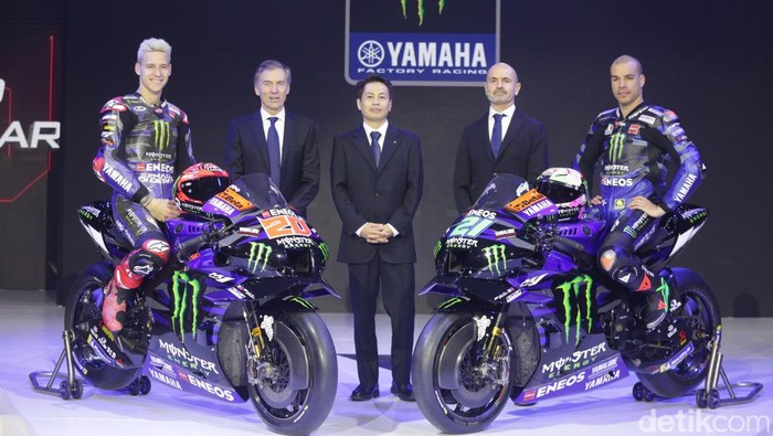 Tim MotoGP Yamaha merilis livery terbarunya di Jakarta, Selasa (17/1/2023). Tampilannya masih kental aura sangar seperti monster. Pabrikan Garpu Tala ini menjadi tim pertama yang mempresentasikan line-upnya untuk mengarungi musim 2023.