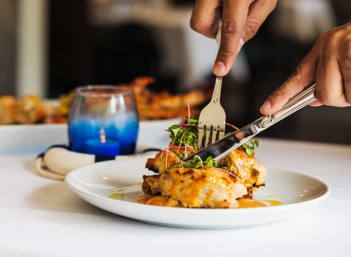 5 Tanda Menu Spesial di Restoran Tak Perlu Dicoba Menurut Chef