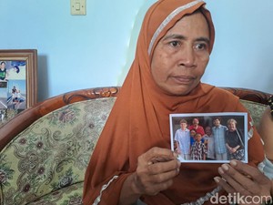 10 Tahun Baru Ketemu Pengasuhnya di Jombang, Bule AS Dapat Jamuan Istimewa