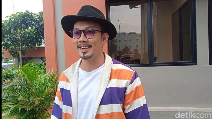 Denny Sumargo saat ditemui di kawasan Trans TV.