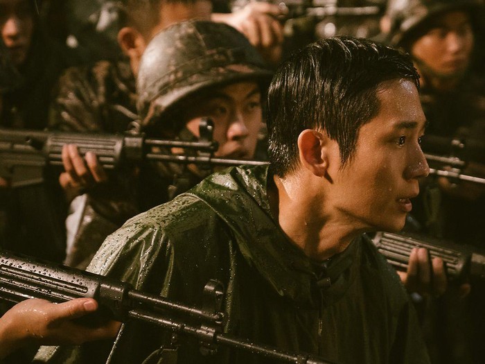 Jung Hae In dalam drama Korea D.P. 2 Foto: dok. Netflix Jung Hae In dalam drama Korea D.P. 2 Foto: dok. Netflix