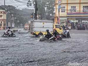 BMKG: Musim Hujan Dimulai, Siap-Siap Hadapi Cuaca Ekstrem di Jabar