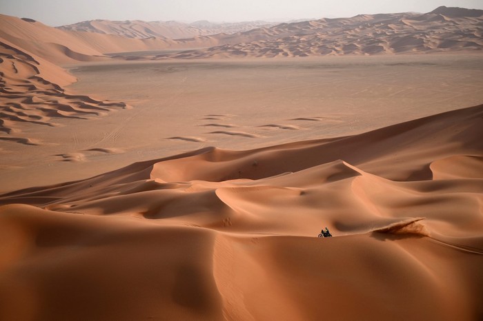 Spains biker Lorenzo Santolino competes during Stage 12 of the Dakar 2023 between Empty Quarter Marathon and Shaybah, in Saudi Arabia, on January 13, 2023. -  (Photo by FRANCK FIFE / AFP)