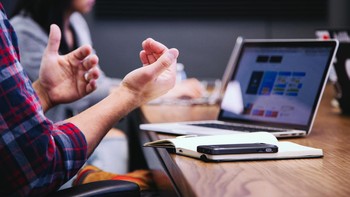 Siapa Saja yang Bisa Ikut Program Magang Pemerintah?