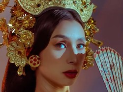 7 Foto Maternity Jennifer Bachdim Jelang Lahiran Anak ke-4, Jadi Wanita Bali