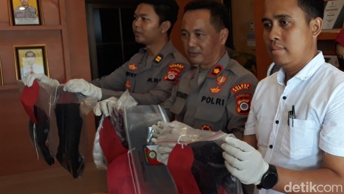 Jumpa pers kasus mahasiswi di Jogja tega membuang bayi. Jumpa pers digelar di kantor Polres Bantul, Rabu (18/1/2023).