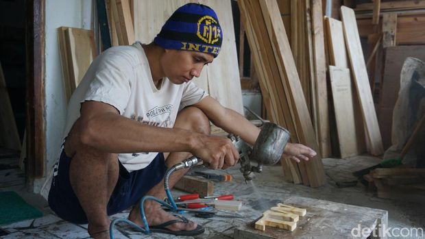 kerajinan kayu bekas palet