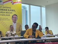 Ridwan Kamil Ungkap Alasan Berlabuh Ke Golkar: Partai Tengah