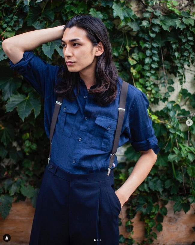 Perbedaan tinggi badan pasangan itu membuat penonton Singles Inferno 2 gemas. Kim Sejun diketahui memiliki tinggi badan 183 cm, sedangkan pacarnya 158 cm. Foto: dok. Instagram @asser__kim