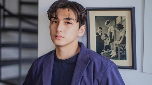 7 Foto Ganteng Kim Sejun, Kontestan Singles Inferno 2 Viral Curi Atensi