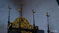 Mimbar dalam masjid