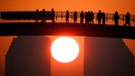 Menikmati Sunrise Paling Menawan di Awal 2023