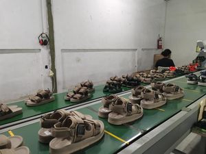 Modal Awal Rp 5 Juta, Produsen Sandal Ini Bisa Cuan Rp 1 Miliar/Bulan