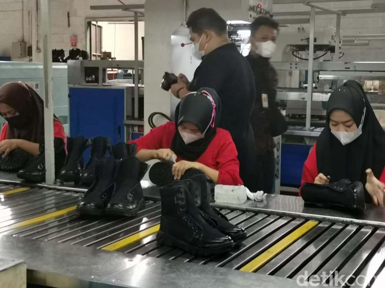 Penampakan Pabrik Sepatu Bandung yang Pasok Tentara Brunei