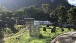 Pesona Bukit Kelam, Batu Raksasa dengan Keindahan Memukau