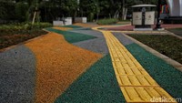 Terlihat di lokasi itu ada fasilitas skate park juga yang nantinya akan digunakan para pecinta skateboard.  